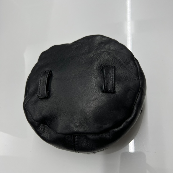 TASHA TARNO Real merino and lamb leather fanny pack on a chain. - Picture 5 of 9